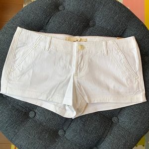 Hollister white shorts, size 7(w 28)